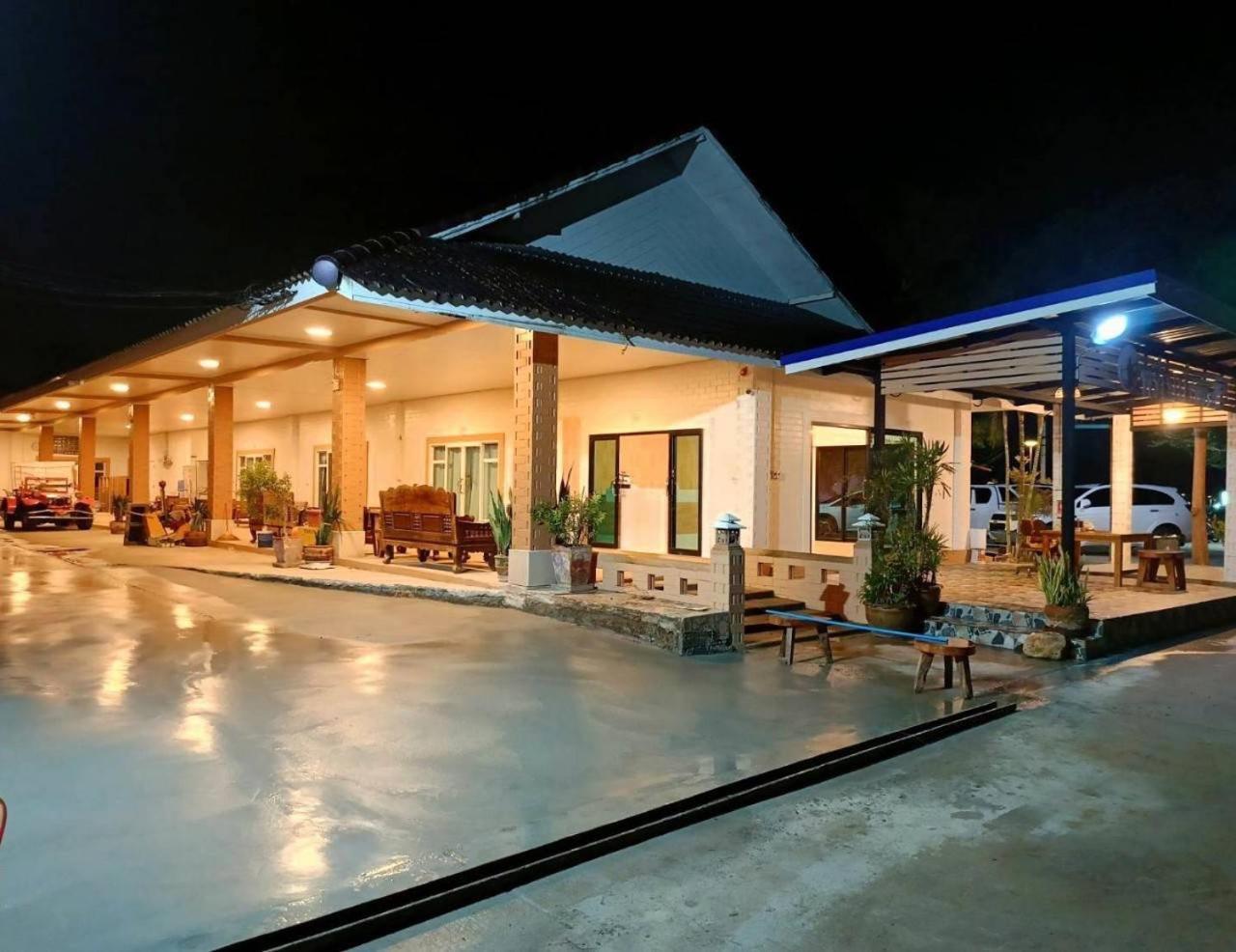 Three Bays Resort Prachuap Khiri Khan Exterior photo