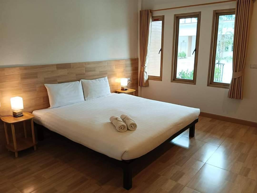 Three Bays Resort Prachuap Khiri Khan Exterior photo