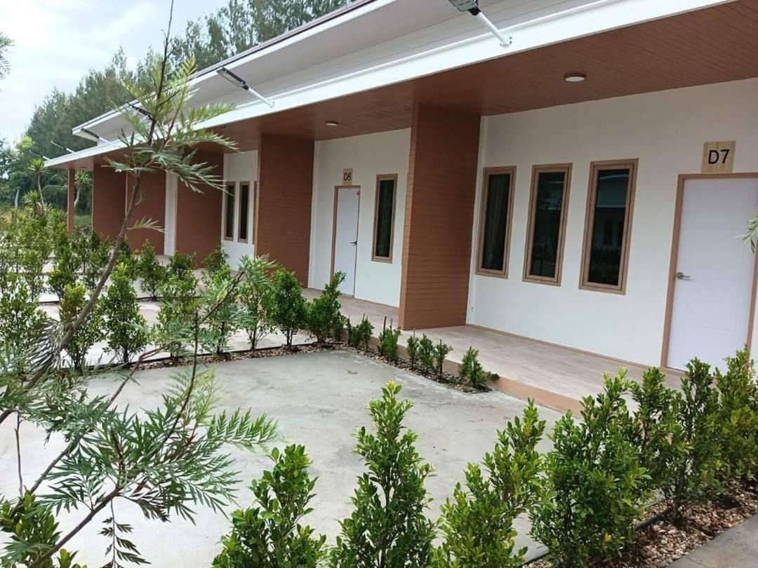 Three Bays Resort Prachuap Khiri Khan Exterior photo