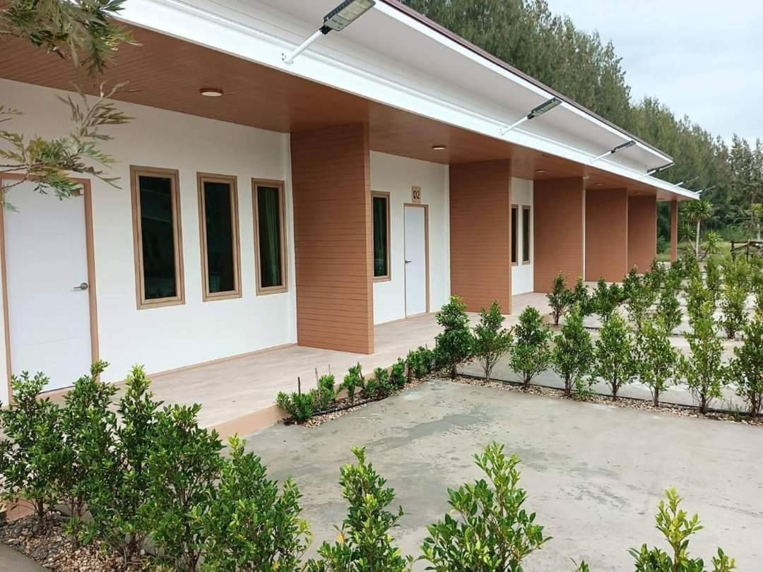 Three Bays Resort Prachuap Khiri Khan Exterior photo
